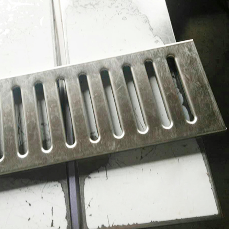 Korrosionsbeständige Abdeckplatte aus Edelstahl